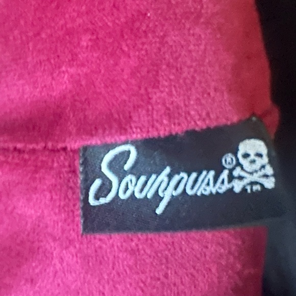 Tuffed Pillow - Picture 2 of 2